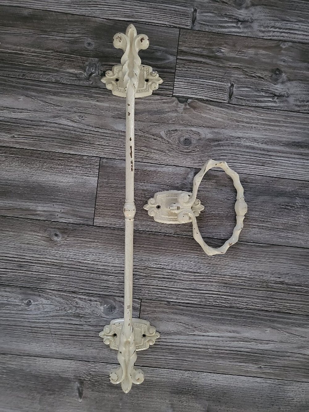 Vintage Amerock Bonaventure Gold Ivory Fleur De Lis Towel Bar & Ring Set 1960s - Picture 2 of 15